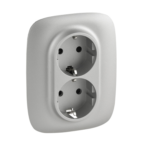 Legrand Valena ALLURE. Силовая розетка двойная 2х2К+З 16А 250В, с лицевой панелью, с защитными шторками, безвинтовые зажимы. Алюминий