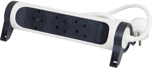 Legrand Удлинитель с поворотным основанием серии "Комфорт" 3 x 2К+З с кабелем 3 м., цвет: бело-черный